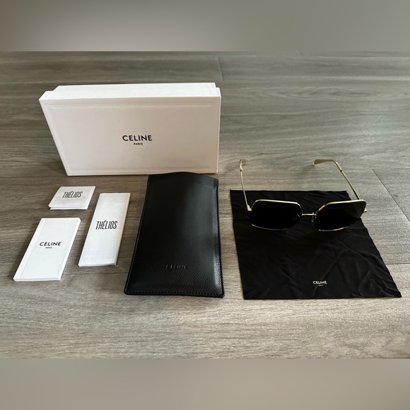 Celine CL 40078 UN 30K Butterfly Sunglasses - Picture 13 of 14